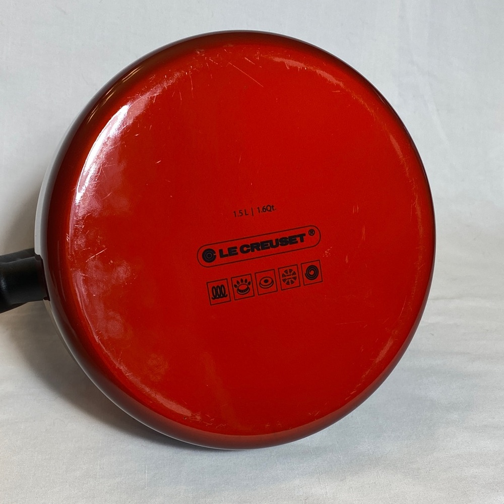 Le Creuset Red Ombré Whistling Enamel Tea Kettle - Picture 7 of 14